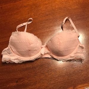 Victoria’s Secret pink bra NEW